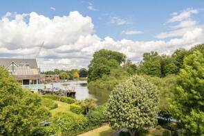 Flat 19, Osprey House, Lower Square, Isleworth TW7 6XJ