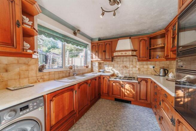 Kitchen An.jpg