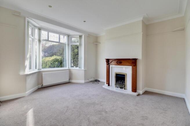 Fieldhead Road, Guiseley, Leeds, LS20 8DT photo 2