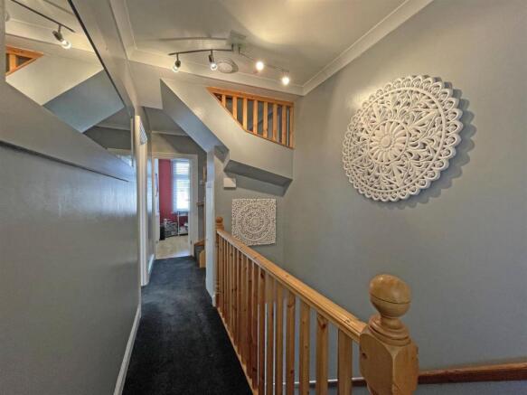 Sturdee road 41 landing for inside 2.jpg