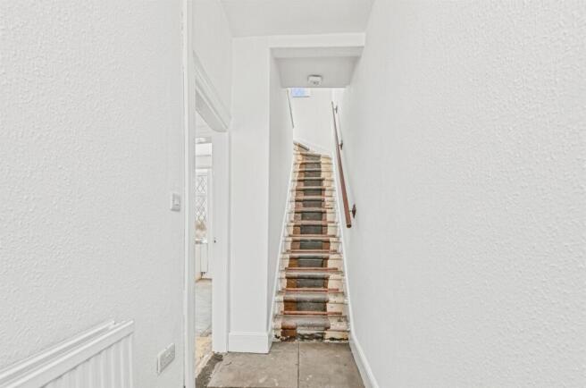 2 bed Terraced for sale Image 4