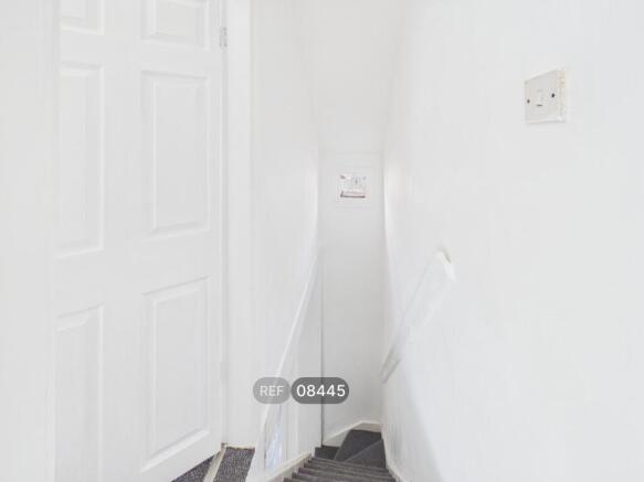 2 bed Terraced to rent Image 11