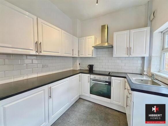 kitchen 2 (1).jpg