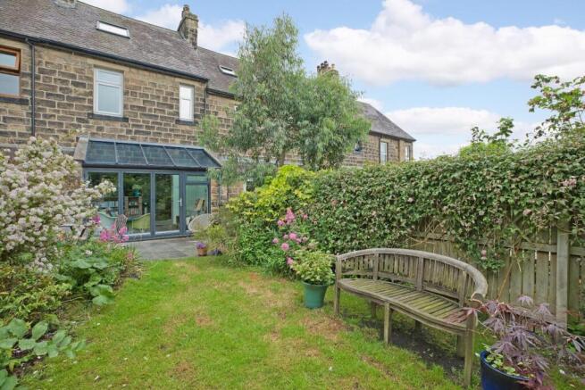 4 bed Terraced for sale Image 11
