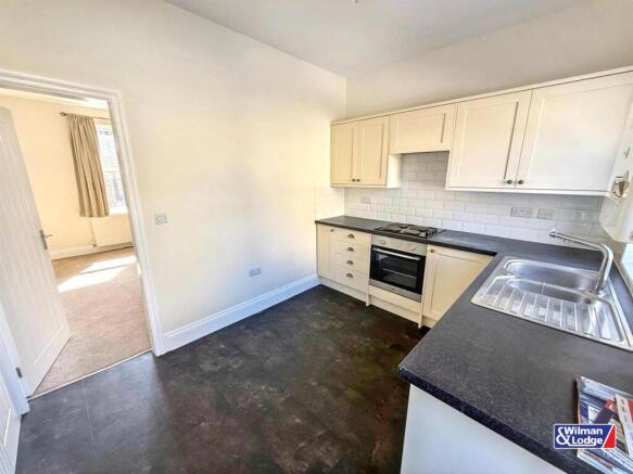 2 bed Terraced for sale Image 5