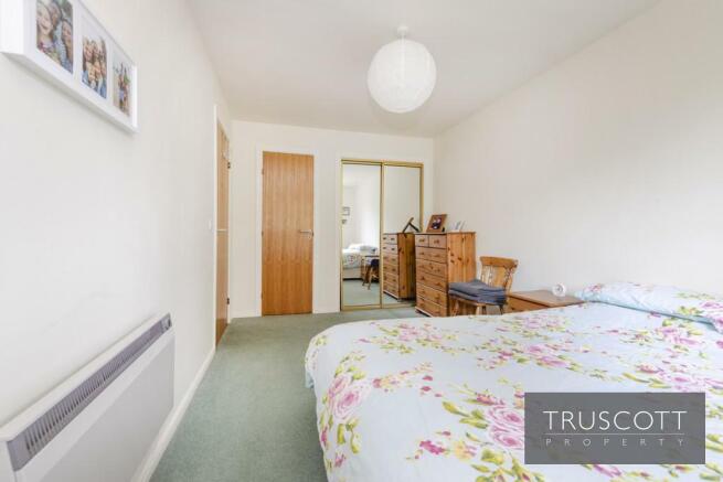 Double Bedroom 1