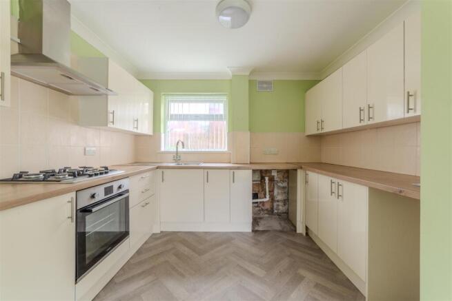182 Charlton Greenmeadow-9.jpg