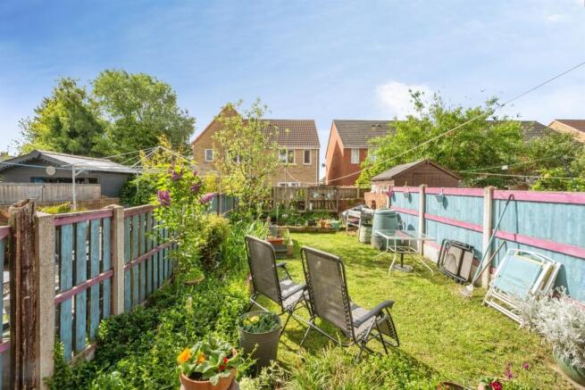 3 bed Terraced for sale Image 4
