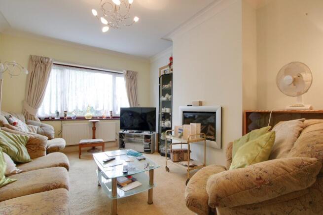 LOUNGE AREA