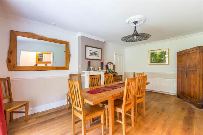 Dining Room.jpg