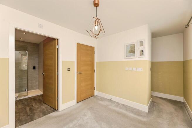 3 bed Semi-Detached for sale Image 5