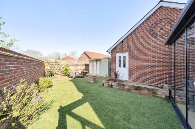 1-69d70f8f5c74d-1...