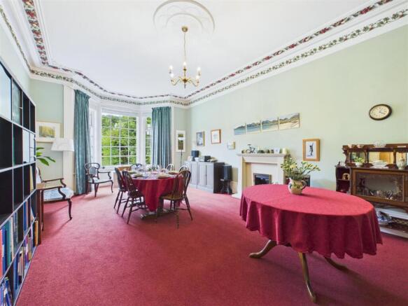 6 bed Semi-Detached for sale Image 6