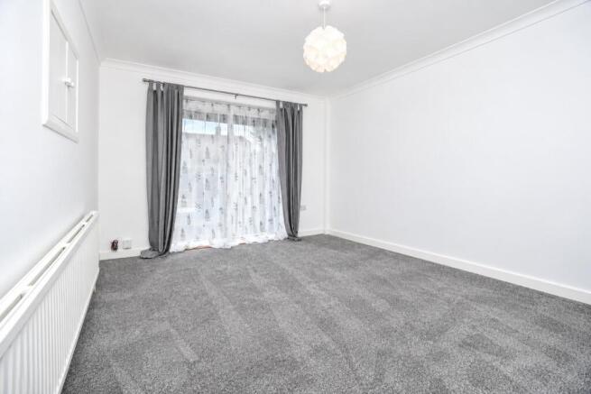 2 bed Terraced Bungalow to rent Image 7