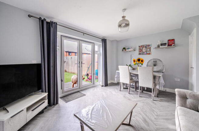 1340426-15-689de8...