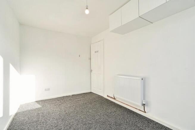 2 bed Semi-Detached for sale Image 12