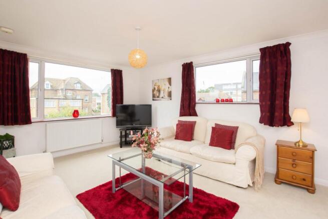 Sitting/dining room
