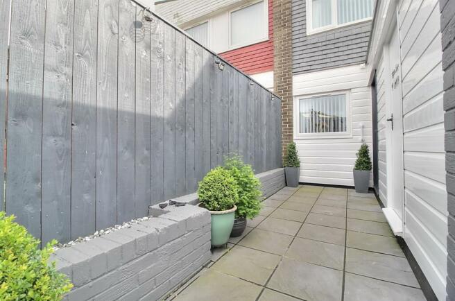 Rear Garden 1.jpg