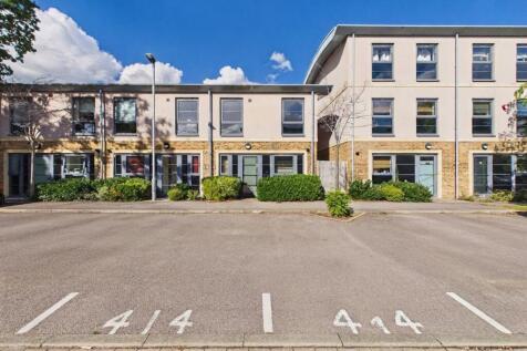 Pond Road, Farnborough, Hampshire, GU14