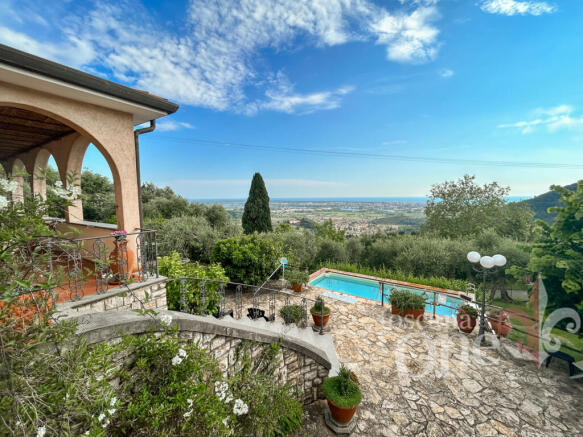 VILLA TOSCA-33.jpg