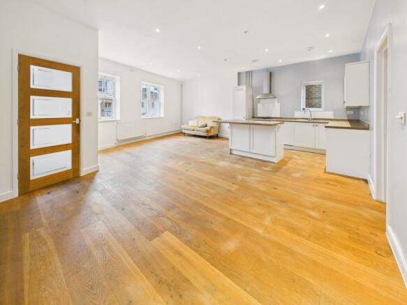 Open plan kitchen/living/dining room