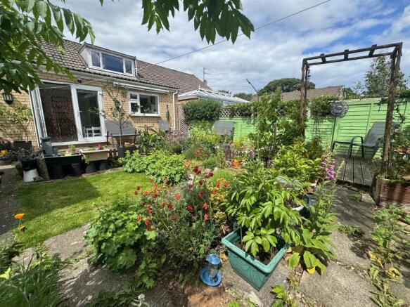 3 bed Semi-Detached for sale Image 6