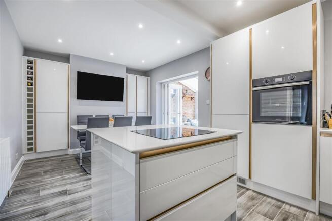 50 Green Lane, Copnor-PorticoMarketing-SoldBy-16.j