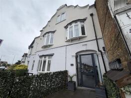 Flat 6, 125, Richmond Road, Kingston Upon Thames KT2 5BX