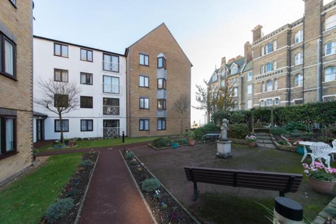 Photo 12