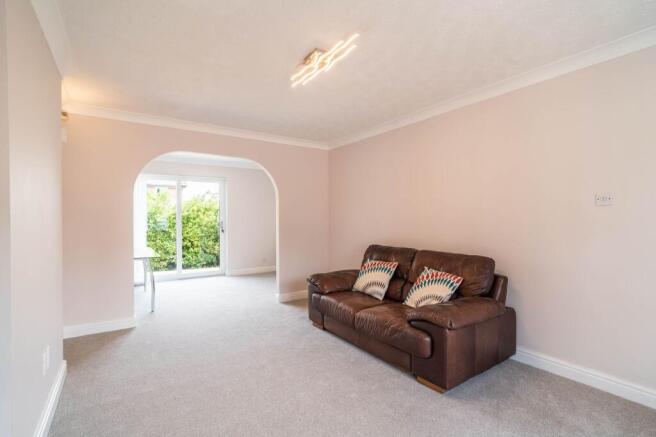 4 bed Detached for sale Image 12