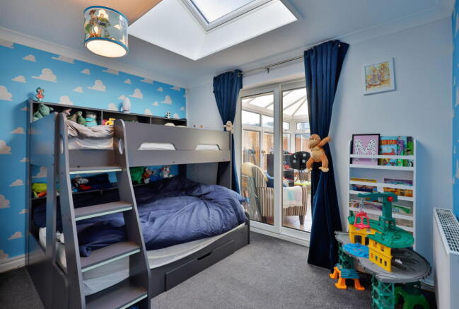 Photo 11