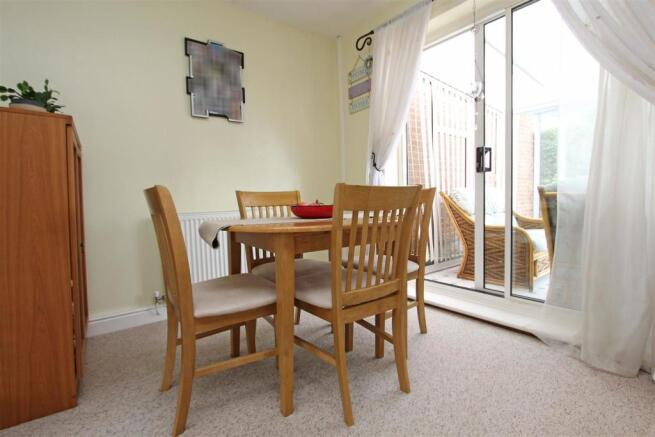 Dining Area.jpg