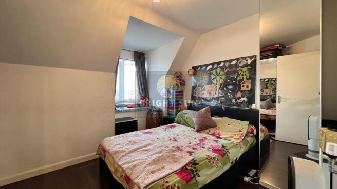 Bedroom2 pic 1.jpeg
