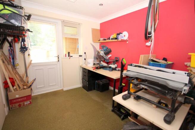WORKSHOP/HOME OFFICE