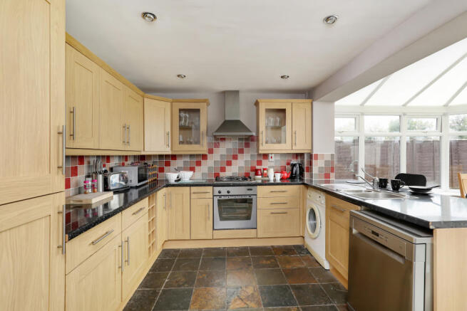 Kitchen 02