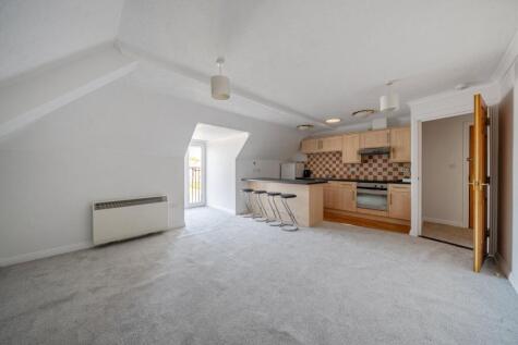 Greenfields Avenue, Alton, Hampshire, GU34