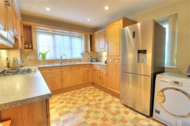 Kitchen: