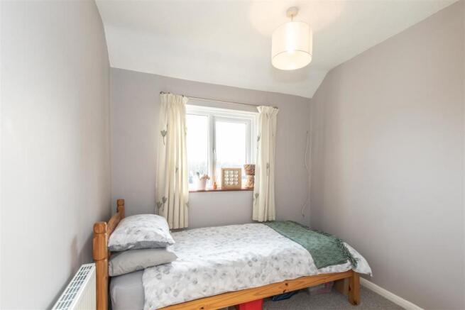 9 Hereward Way-32.jpg
