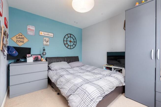 5 bed Detached for sale Image 7