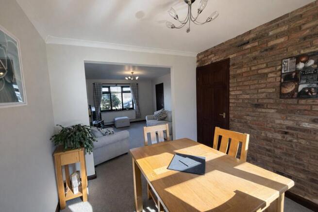 3 bed Semi-Detached for sale Image 8