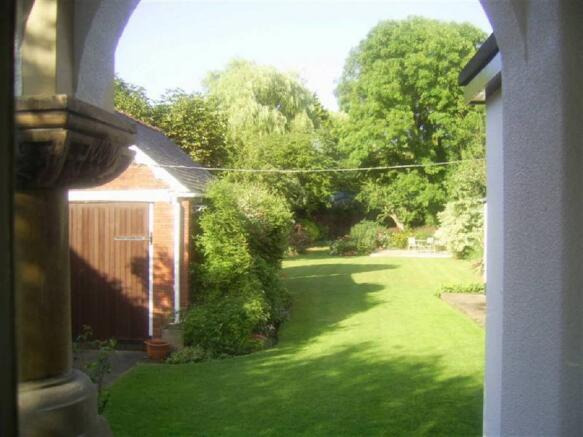 Photo 4
