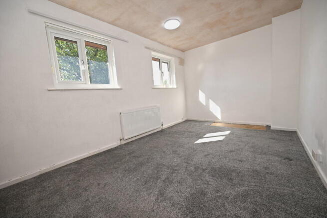 2 bed Semi-Detached for sale Image 8