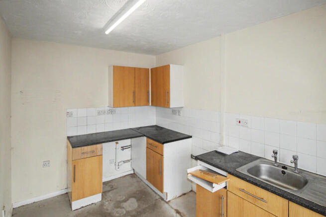 3 bed Terraced for sale Image 6