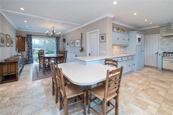 Kitchen/Breakfast