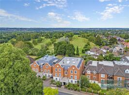 7, 114 118 Regency Apartments, Manor Road, Chigwell IG7 5PW