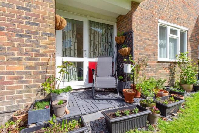 Sunningdale Court 42-019.jpg