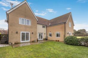 3, Cavell Close, Woodbridge IP12 3DD