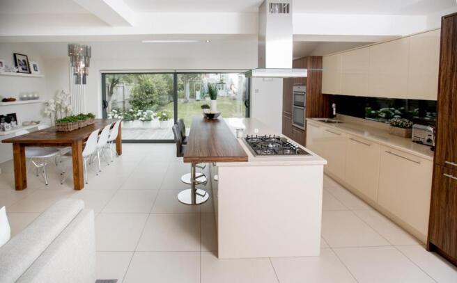 Kitchen & Family Din