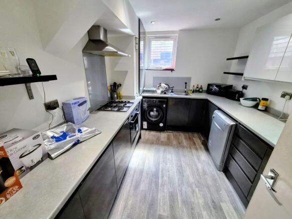 8 bed Terraced for sale Image 8