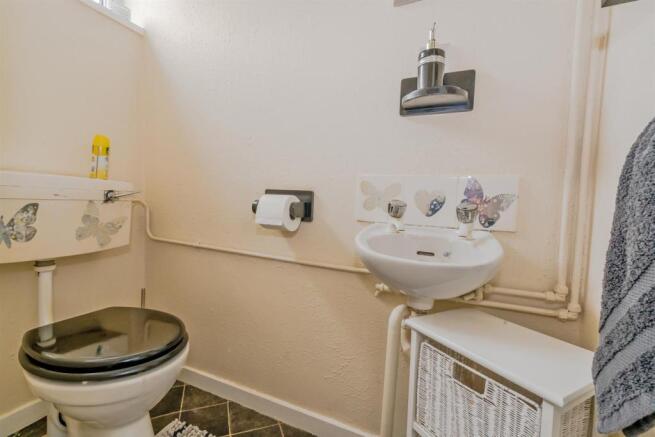Mossley Close, Walsa